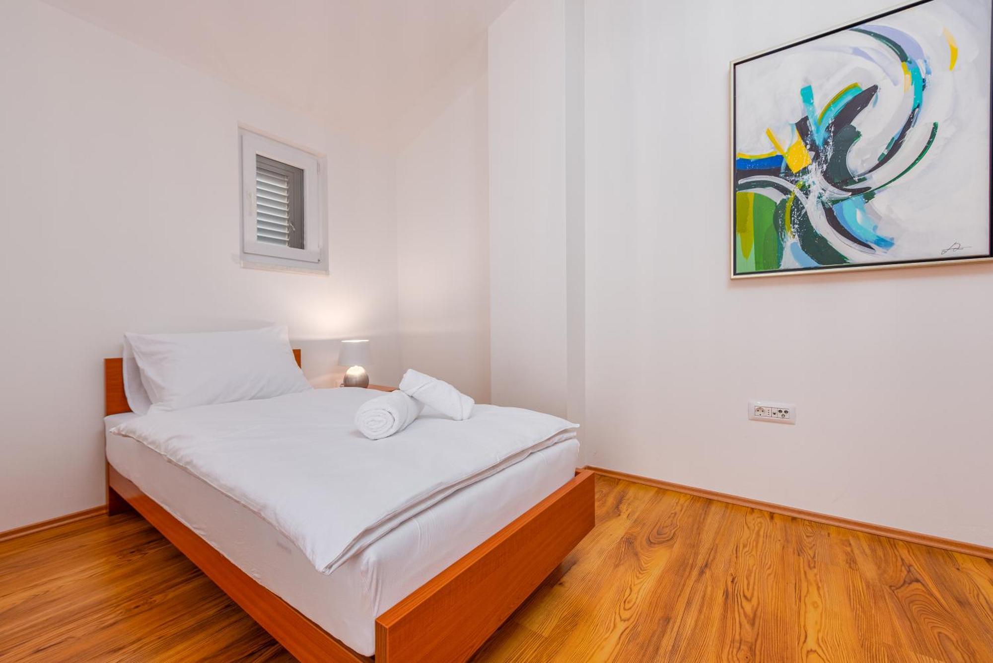 Apartments L&D 比奥格勒·纳·莫鲁 外观 照片